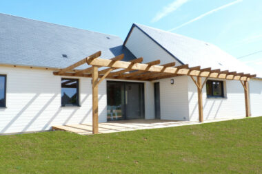 Maison ossature bois avec terrasse et pergolas - Loire-Atlantique (44)