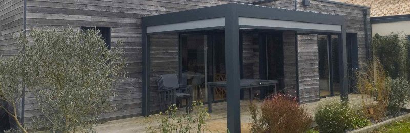 PERGOLA BICLIMATIQUE EN VENDEE
